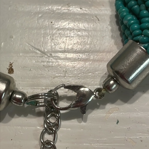 19” 6 strand blue green gold seed bead necklace with a lobster clasp & extender - Picture 11 of 15